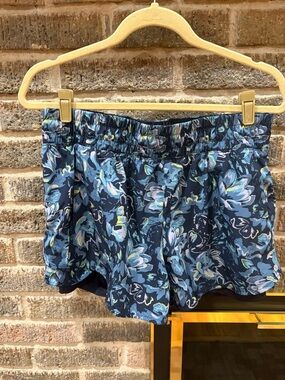 Layer 8 Navy Floral Elastic-Waist Athletic Shorts